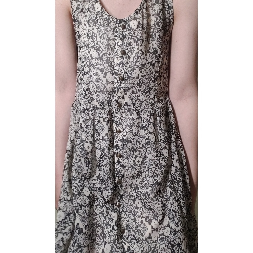 Patterned dress - Picture 4 of 4